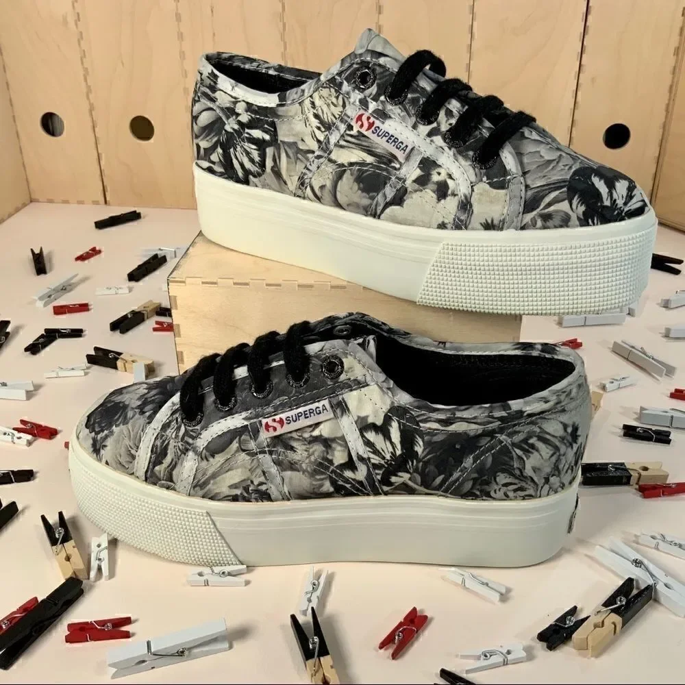 SUPERGA 2790 ANNABELLA FLORAL PLATFORM SNEAKER IN BLACK WHITE WOMEN’S SIZE EU 36